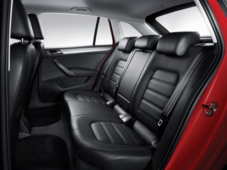 Skoda Rapid Spaceback 2014 года  (CN) (фото 3 из 12)